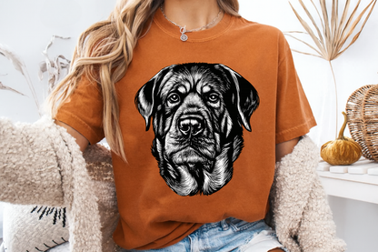 Rottweiler Face Graphic T-Shirt - Minimalist Dog Lover Tee