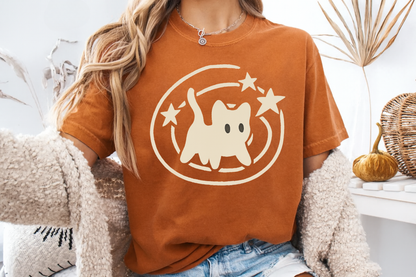 Celestial Cat & Stars Minimalist T-Shirt | Cute Witchy Kitty Graphic | Comfort Colors 1717 Heavyweight Tee