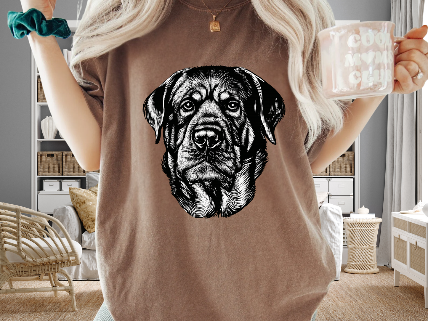 Rottweiler Face Graphic T-Shirt - Minimalist Dog Lover Tee