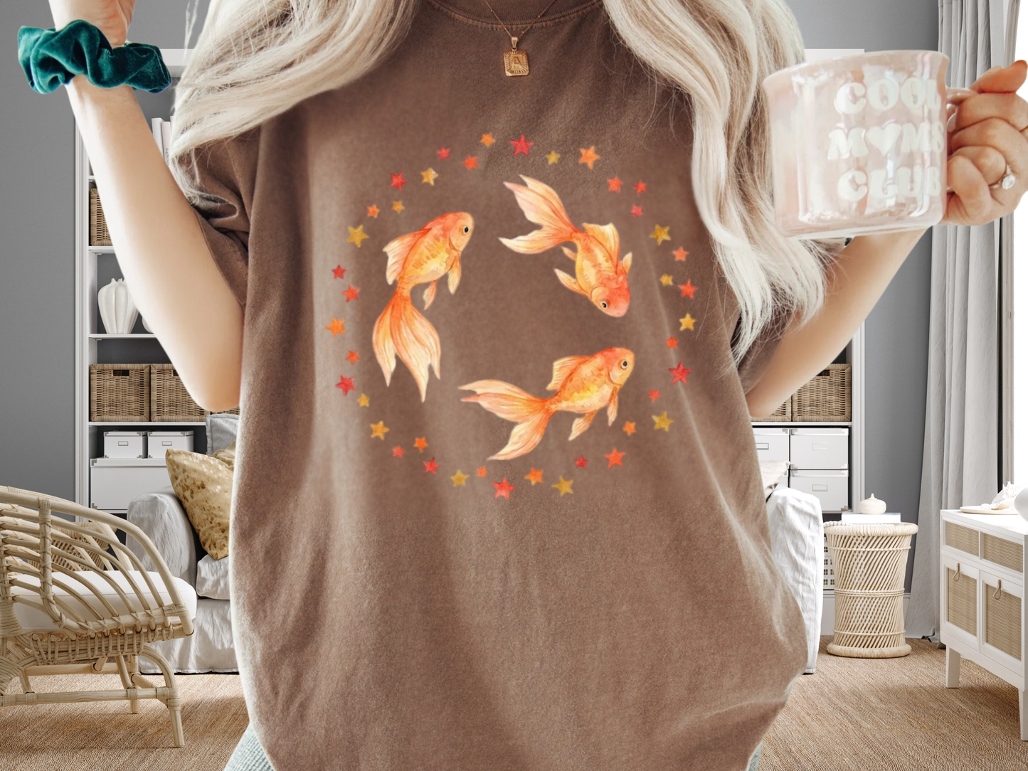 Goldfish Circle Graphic T-Shirt – Watercolor Fish Art | Comfort Colors 1717 Unisex Tee